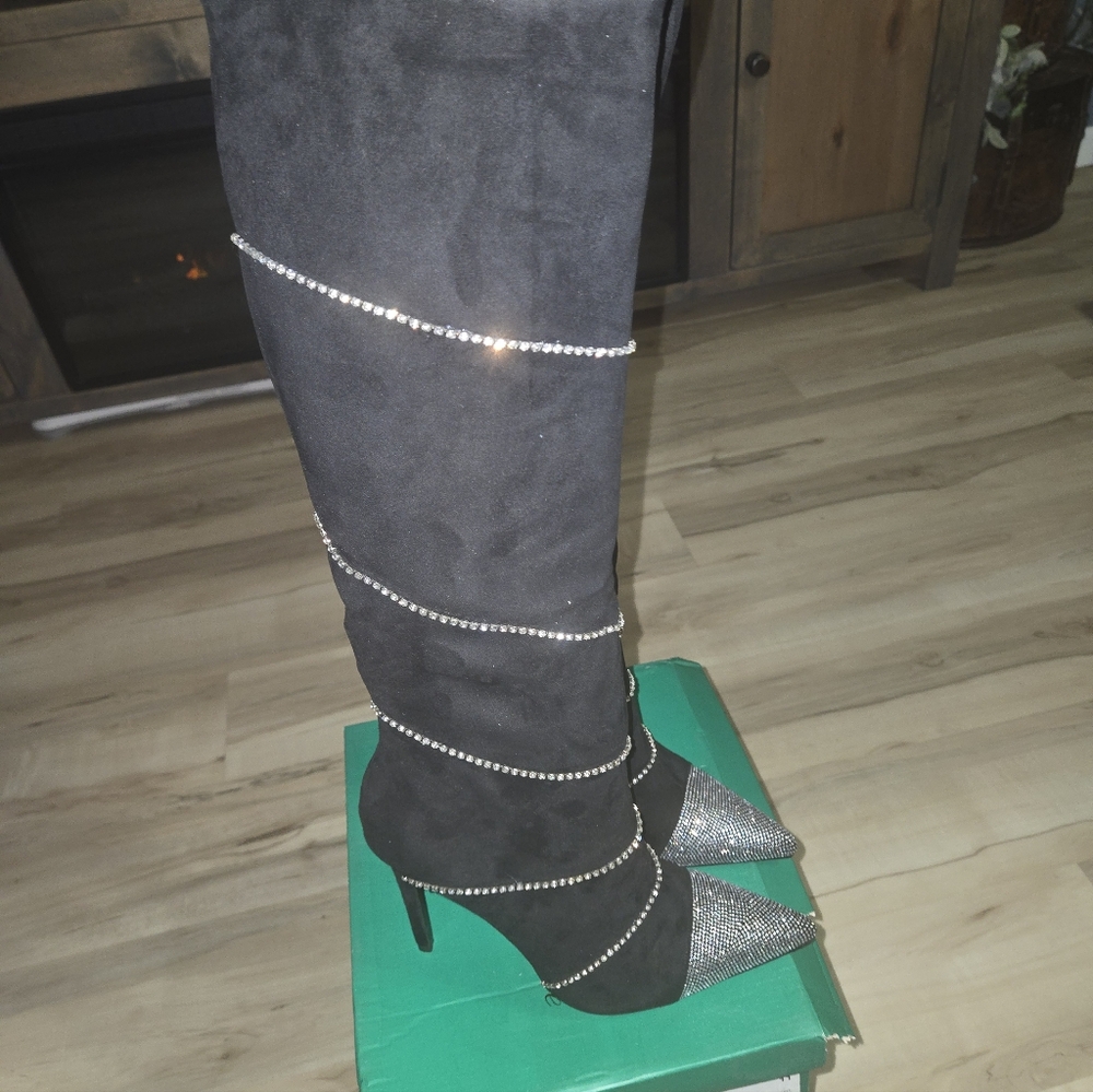 Black Knee-High Rhinestone Wrap Pointed Toe Stiletto Boots